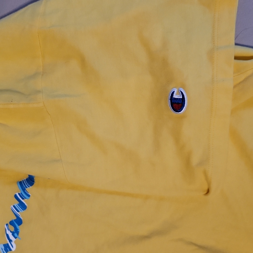 Women's XL Champion Shirt - Picture 4 of 4